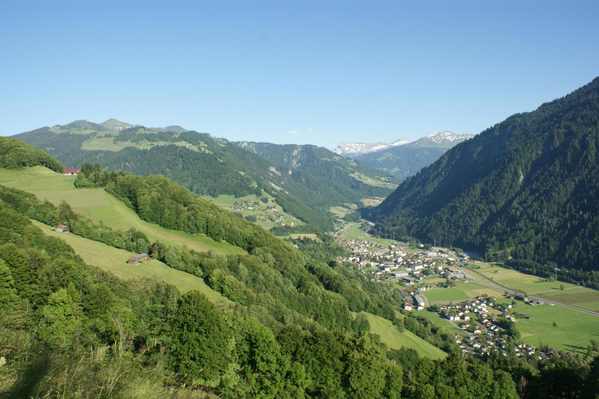 Gaestehaus Alpina In Fanas Buitenkant foto
