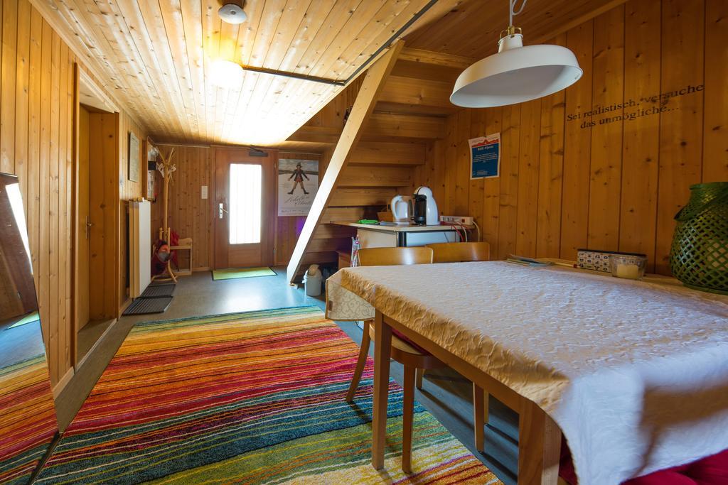 Gaestehaus Alpina In Fanas Buitenkant foto
