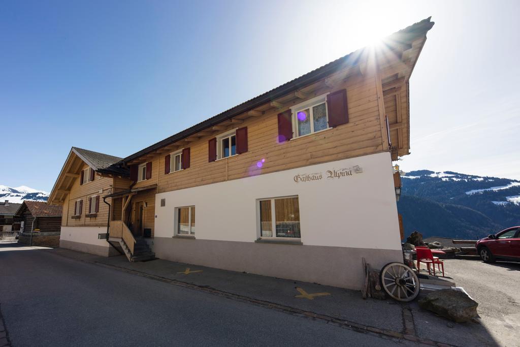 Gaestehaus Alpina In Fanas Buitenkant foto