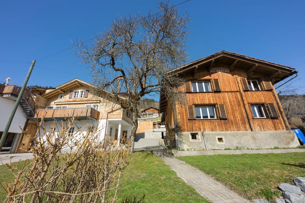 Gaestehaus Alpina In Fanas Buitenkant foto