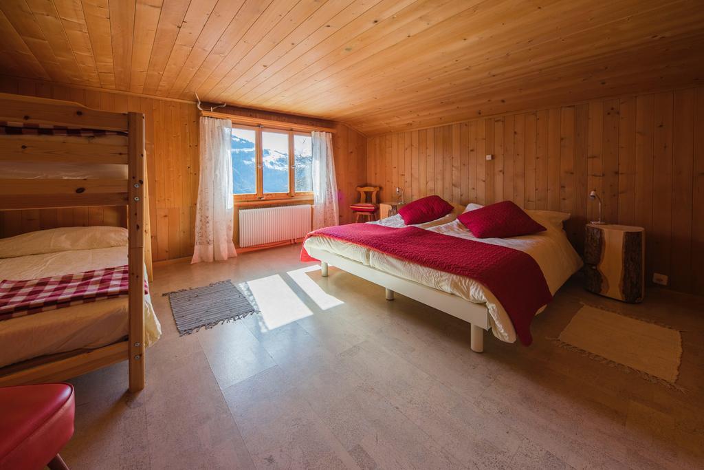 Gaestehaus Alpina In Fanas Buitenkant foto